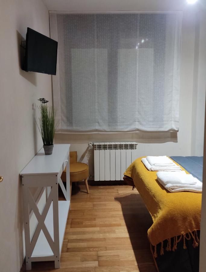 Apartamento Centrico Con Wifi Y Parking De Coche Tamano Medio Cangas de Onis Luaran gambar